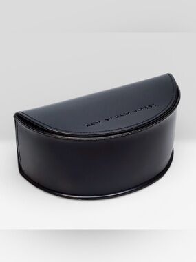 MARC BY MARC JACOBS - Black Sunglasses Case with Magnetic Closure